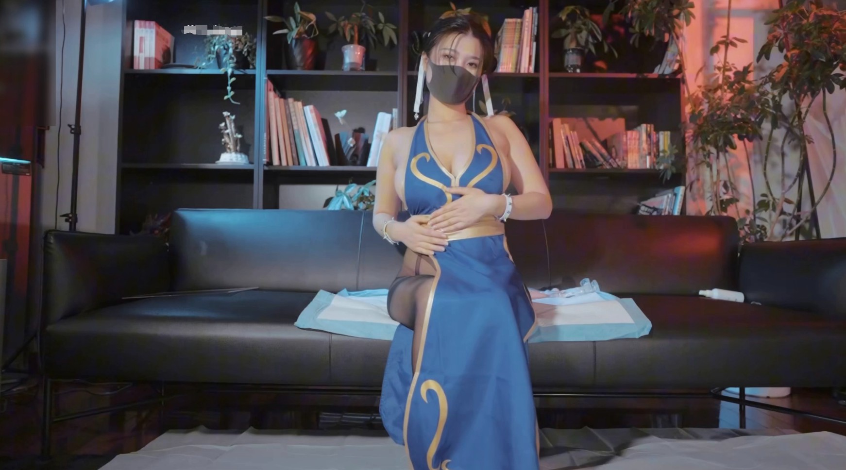 【線上x20】氣質美女頂級露臉生活視頻流出